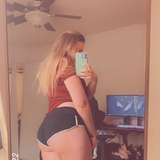 livinlikeleesha from onlyfans